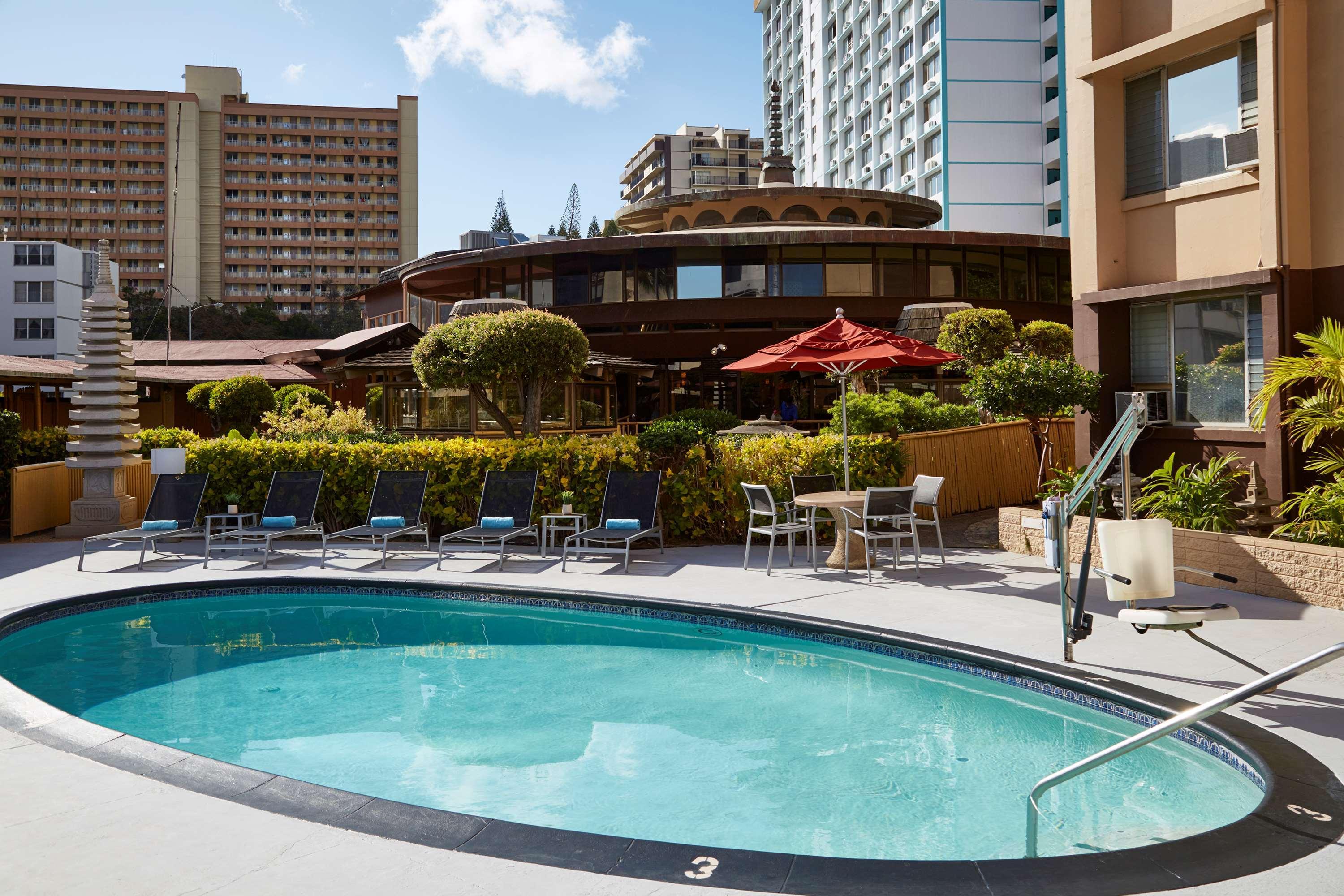 Pagoda Hotel Хонолулу Екстериор снимка