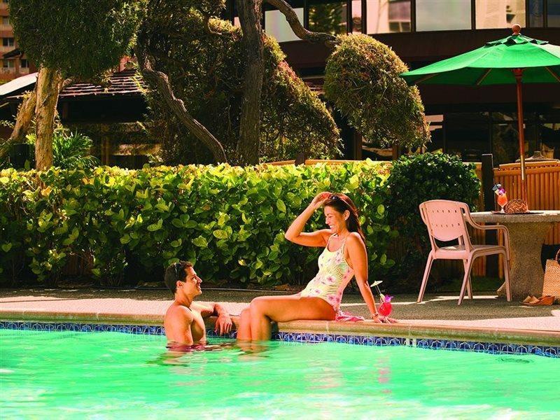 Pagoda Hotel Хонолулу Екстериор снимка