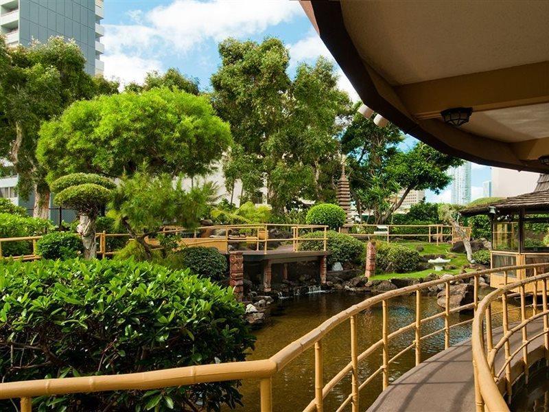 Pagoda Hotel Хонолулу Екстериор снимка