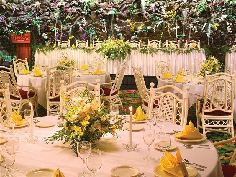 Pagoda Hotel Хонолулу Екстериор снимка