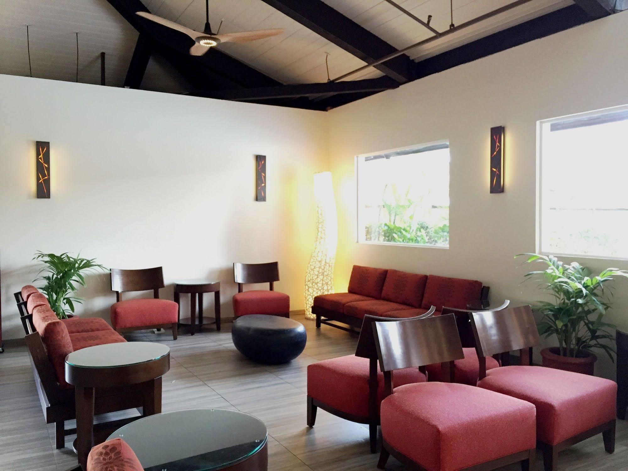 Pagoda Hotel Хонолулу Екстериор снимка